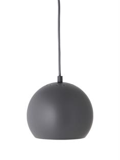 Frandsen Ball pendel i mat lys grå Kai-Berntsen.dk